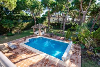 5 bedroom luxury Villa for rent in Marbella Del Este, Andalusia