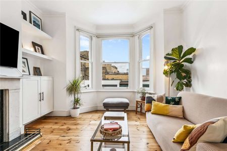 Bennerley Road, London, SW11 6DR - Photo 2