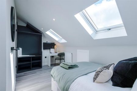 1 bedroom in a house share to rent - Photo 3