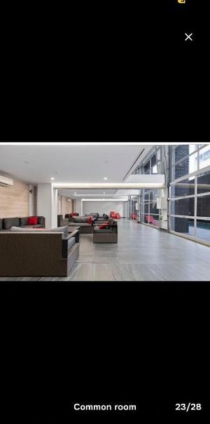 Closed metro Atwater 4 1/2 condominium rent - Photo 1