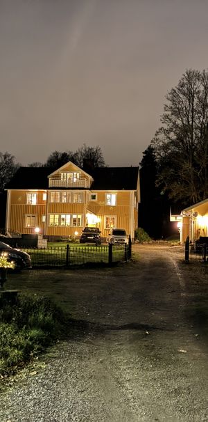 Laxmans väg, Katrineholm - Photo 2