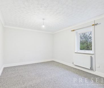 4 bedroom detached bungalow to rent - Photo 5