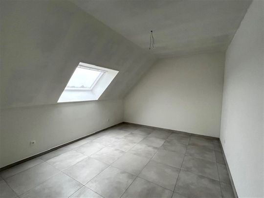 Prachtig dakappartement op de 2de verdieping - Photo 1