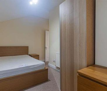 George Court, Roath, CF24 - Photo 3