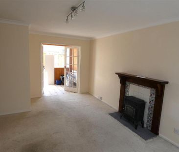 3 bedroom terraced house to rent - Photo 6