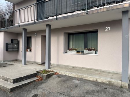 Tolle 2.5-Zimmerwohnung in Schmitten - Photo 2