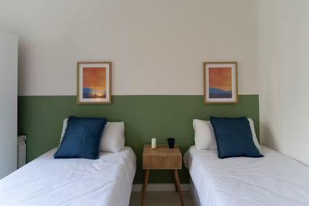 Calle de Fuencarral, Madrid, Community of Madrid 28010 - Photo 4