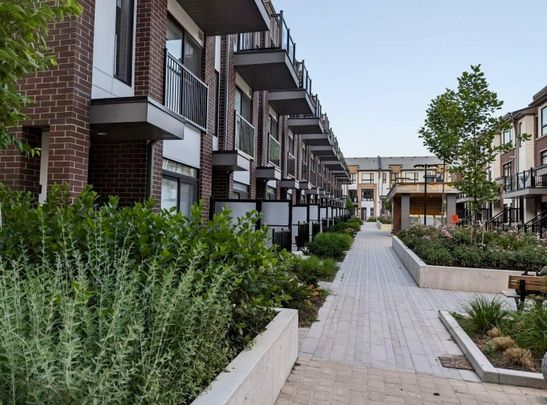 For Lease - 120 Canon Jackson Drive Unit# 111, Toronto, Ontario - Photo 1