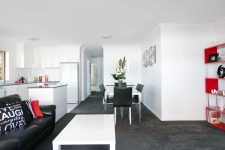 Unit 4/44 Loftus Street - Photo 5