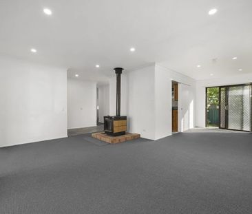 RENOVATED FAMILY HOME IN GREAT LOCATION !!! - Photo 5