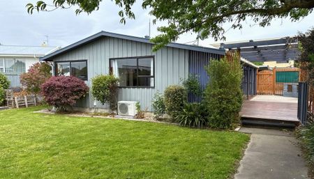 Outdoor Living & Shed Space Galore! - Photo 5