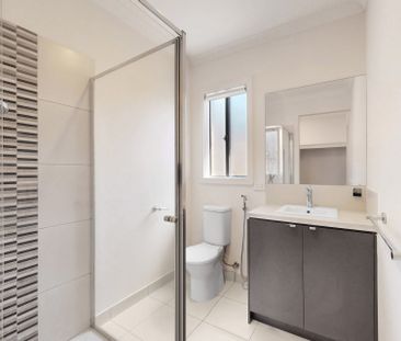 The Ideal Blend of Style, Space and Location - Photo 3