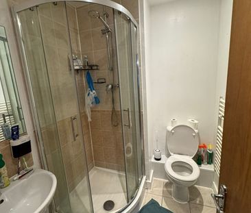 Room in a Shared Flat, Central House, E15 - Photo 6