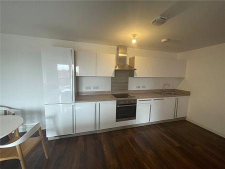 3 bedroom apartment to rent - Photo 2