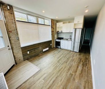 For Lease - 2029 Eglinton Avenue, Toronto, Ontario - Photo 6