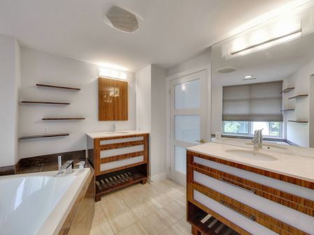 For Lease - 2111 Lake Shore Boulevard Unit# 116, Toronto, Ontario - Photo 2