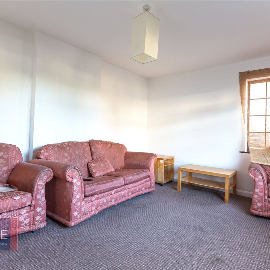 Lower House Crescent, - Photo 1