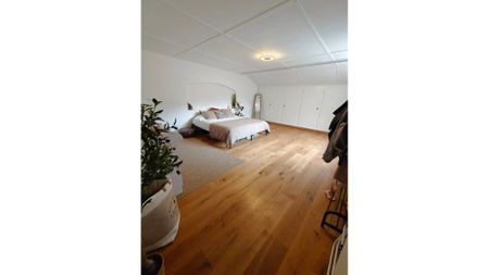 2.5 Zimmer, 90 m², 4. Stock - Photo 4