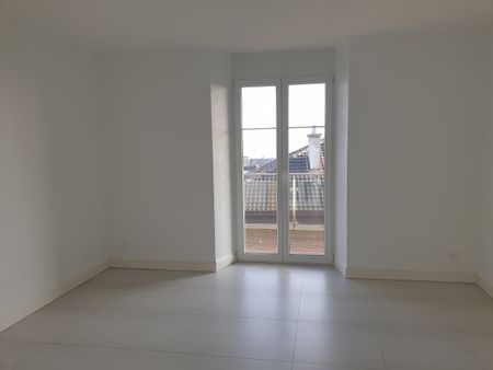 Bel appartement de 4,5 pièces avec balcon et vue sur le lac - Photo 2