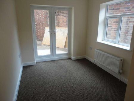 Far Gosford Street, Stoke, Coventry, CV1 - Photo 2