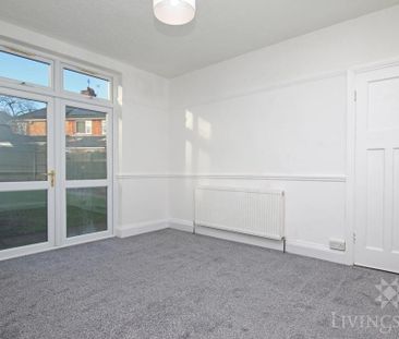 3 bedroom semi-detached house to rent - Photo 3