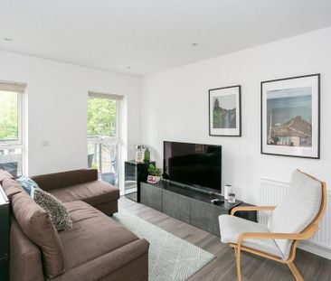 2 bedroom flat to rent - Photo 2