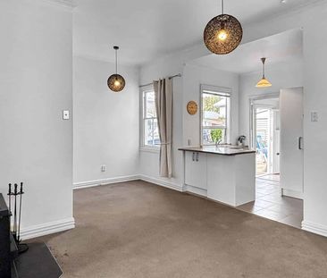 ADDINGTON - THREE BEDROOMS, HEAT PUMP AND LOGBURNER, GARAGE - Photo 5