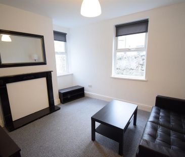 1 bedroom ground floor flat to rent - Photo 1