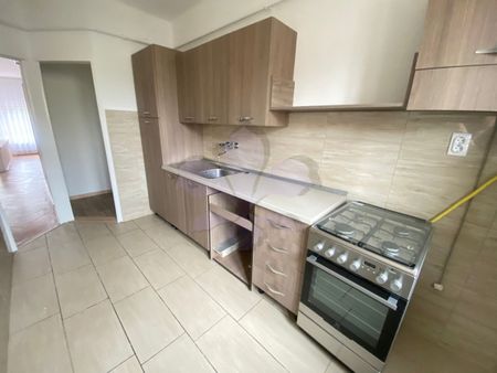 Spacious rowhouse is for rent close to Tesco - Fotó 2