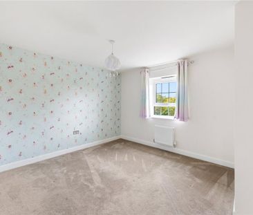 4 bedroom detached house to rent - Photo 4