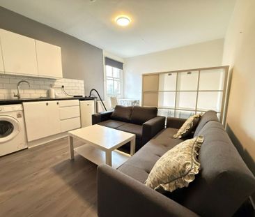 Colney Hatch Lane, London - Photo 6