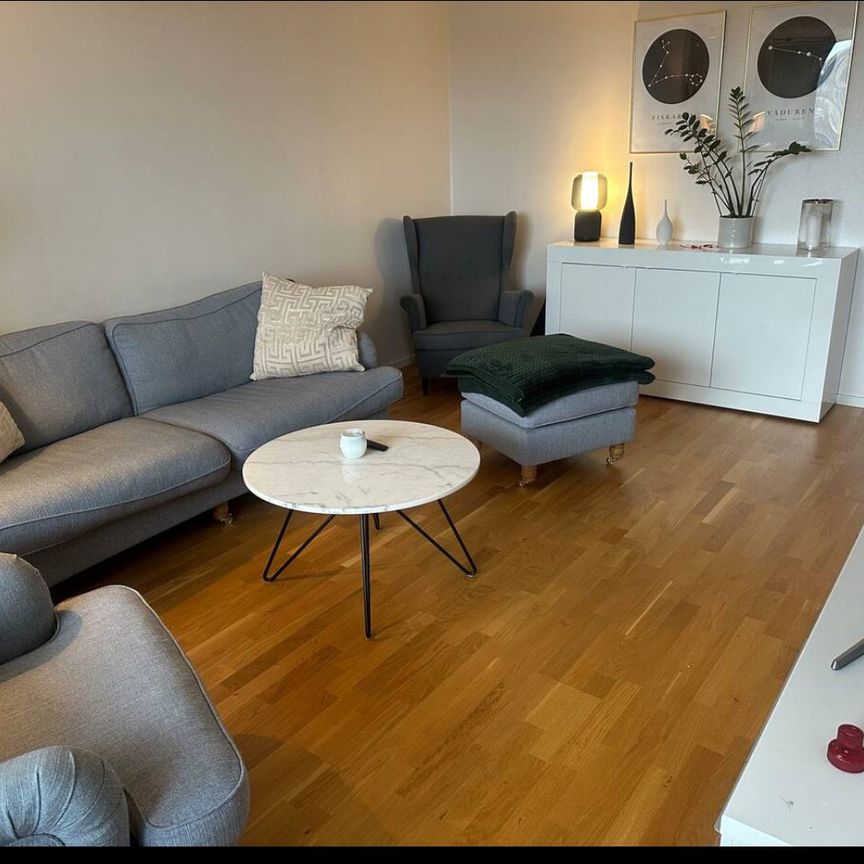 Sandfjärdsgatan, Årsta - Foto 1