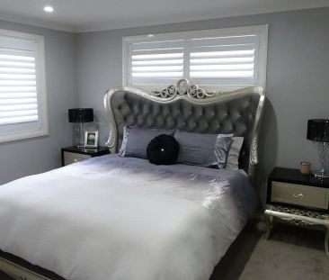 “Modern Family Townhouse Offering Space and Convenience” - Photo 2