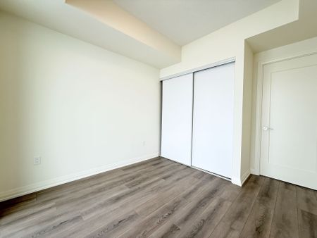 For Lease - 8960 Jane Street Unit# 2021, Vaughan, Ontario - Photo 3
