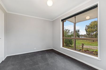 4 Honeycomb Road, Campbells Creek - Photo 2