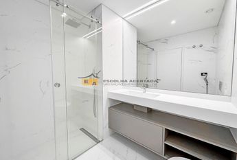 Apartamento T4 em Porto