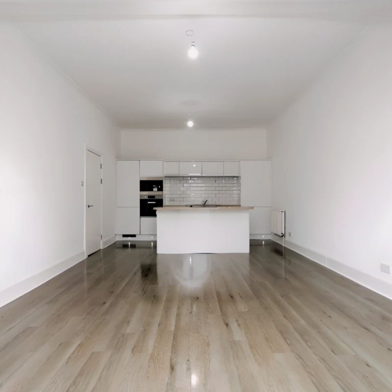 3Bedrooms, 2Bathrooms - Photo 1