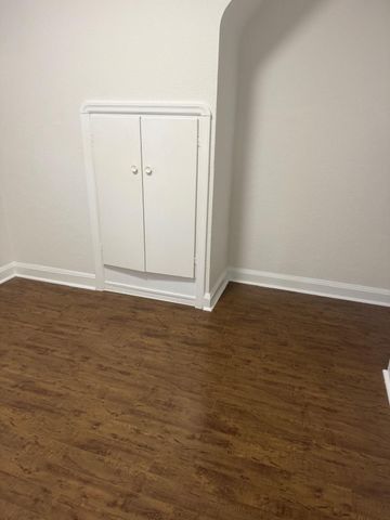 For Lease - 157 Centre Street, Oshawa, Ontario - Photo 3