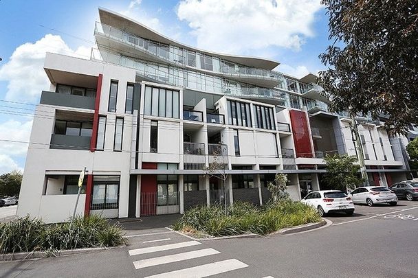 MODERN COASTAL LIVING IN THE HEART OF PORT MELBOURNE - Photo 1