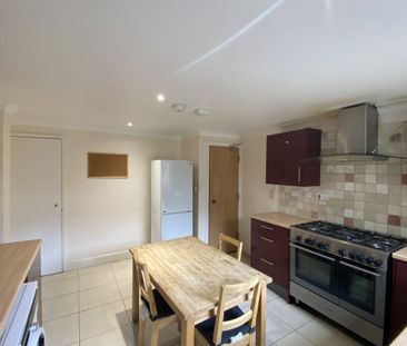 Lyon Street - Photo 1