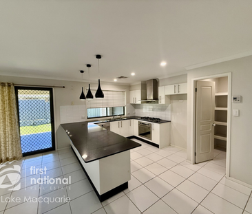 10 Redmond Circuit, Cameron Park NSW 2285 - House For Rent | Domain - Photo 6