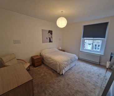 Medlock Road, Wakefield, WF4 - Photo 3