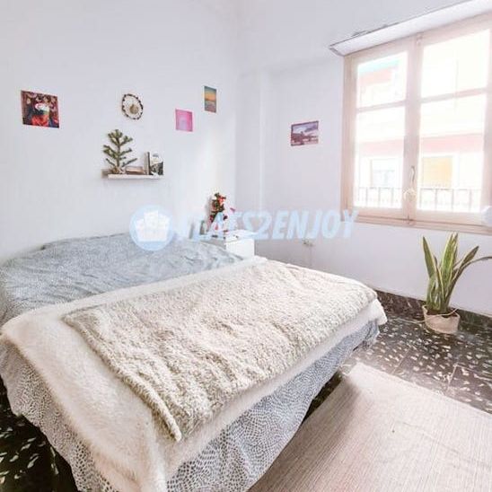 Carrer del Pintor Gisbert, Valencia, Valencian Community 46004 - Photo 1