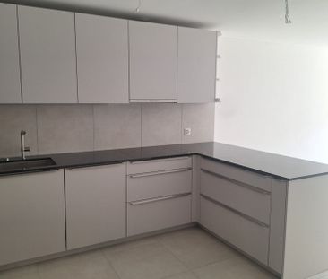 Moderne 3.5-Zimmer-Neubauwohnung mit Balkon und schöner Aussicht in... - Photo 2