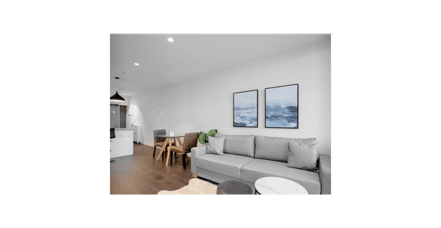 Luxurious Southbank Living, Fully Furnished 2/2/1 with Stunning Sea View $950/week including utilities bills or $880 excluding bills - Photo 1