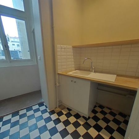 APPARTEMENT T2 A LOUER - Photo 4