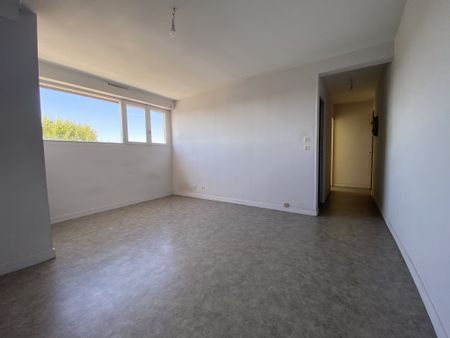 Location Appartement 1 pièce 25m² SAUMUR 49400 - Photo 4