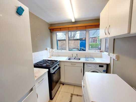 3 bedroom terraced house to rent - Photo 1