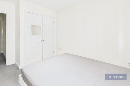 1 bedroom Flat To Let - Photo 4