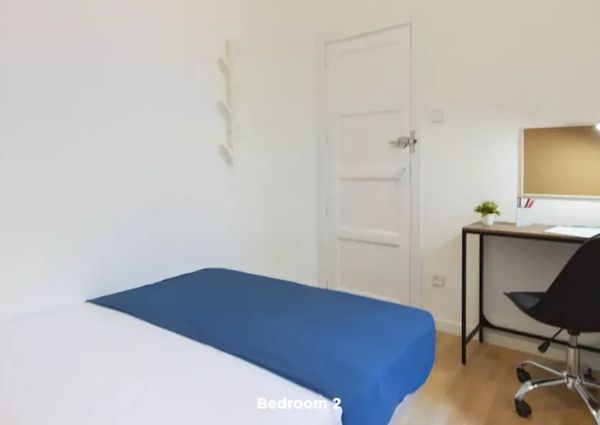 Avenida del Monte Igueldo, Madrid, Community of Madrid 28053